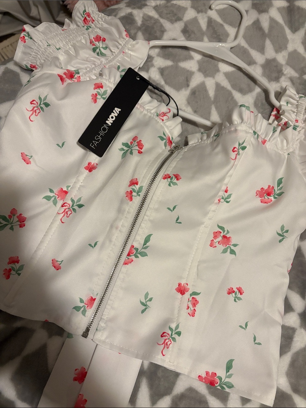 Corset Fashion Nova off the shoulders floral
